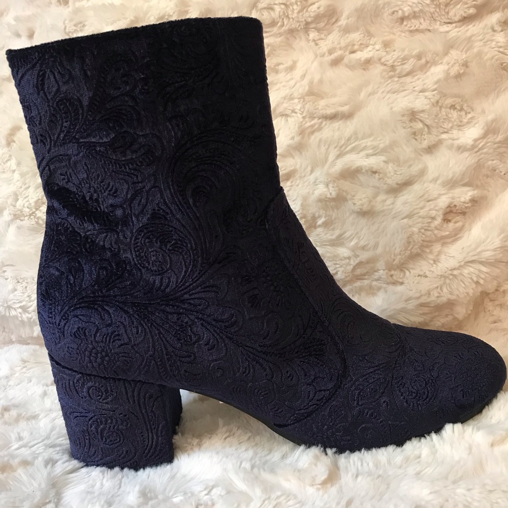 Sold Unisa Purple Crushed Velvet Ankle Boots 8.5 - Picture 7 of 15
